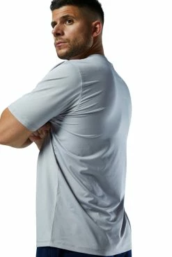 TYR SunDefense Shirt - Men's 14 TYR SunDefense Shirt - Men's -Outdoor Product Sales 37fe6285 dfec 405a aa82 d387c8307b50