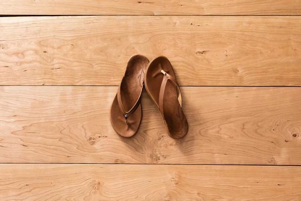 OluKai Honu Sandals - Women's 4 OluKai Honu Sandals - Women's - Image 4