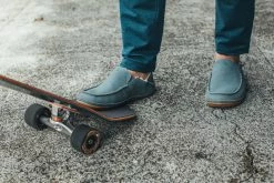 OluKai Kipuka Hulu Slippers - Men's -Outdoor Product Sales 456d61e9 ba1d 4edb 922f 17b0f7373081