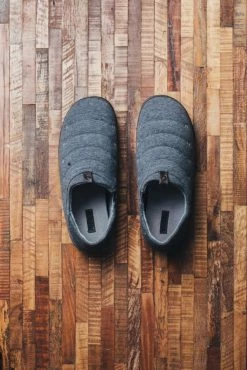 OluKai Mahana Slippers - Men's -Outdoor Product Sales 51b07633 1c75 443a 86f6 3effdf8e2444