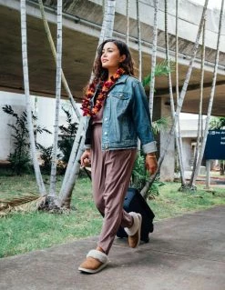 OluKai Ku'i Slippers - Women's -Outdoor Product Sales ff9c1d13 e205 4baf 9b5e a1cd4d2ac0f8